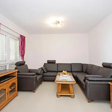 アパート Cezar マカルスカ